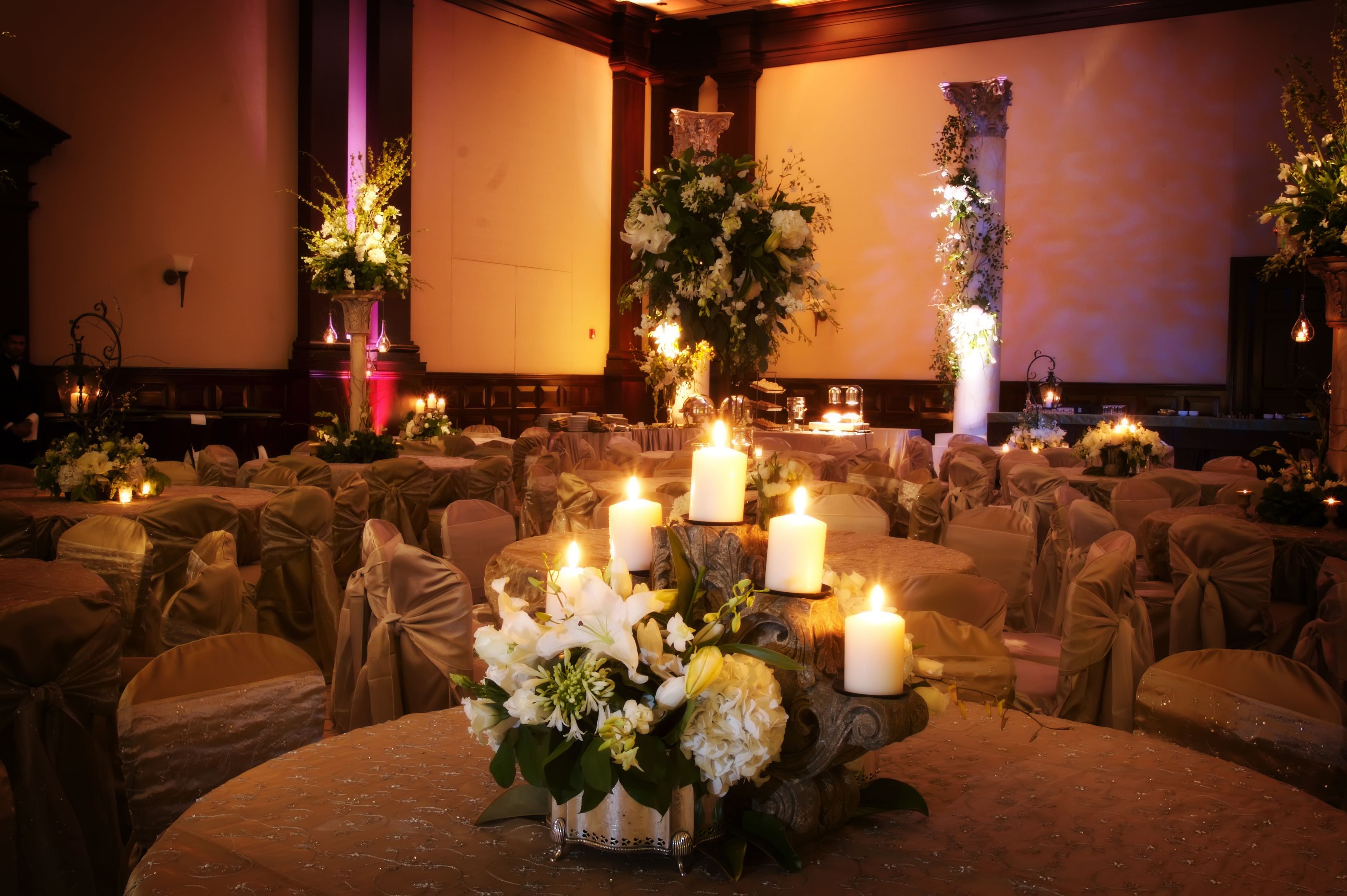 Consider a Beautiful Reception Hall in Miami for Your Event