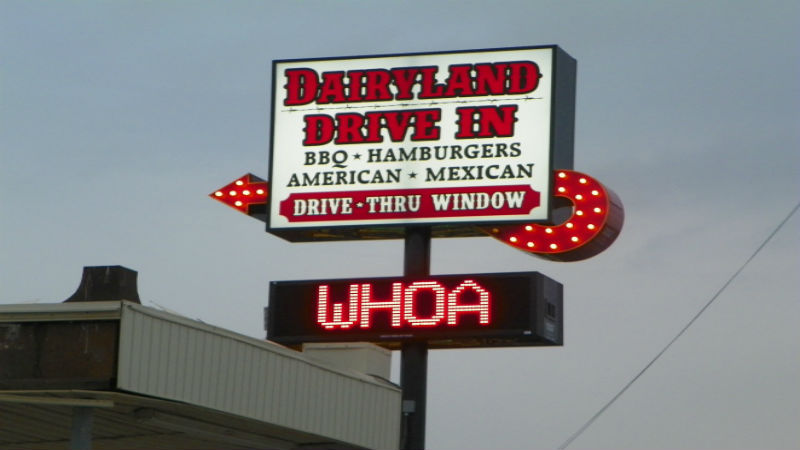 3 Benefits of LED Signs Made by Sign Companies in Arlington, TX