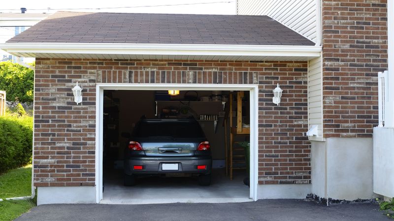 How To Buy Carriage Style Garage Doors in Washington, PA