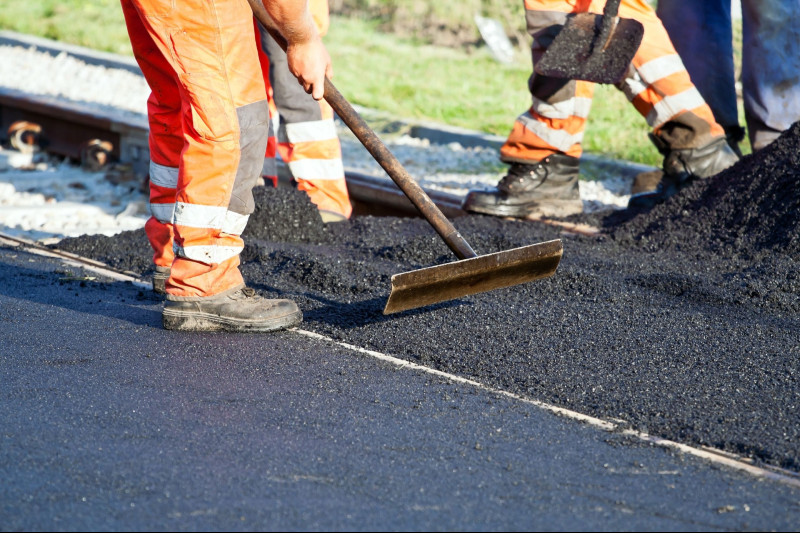 Professional Asphalt Repair Services for an Extended Surface Lifespan