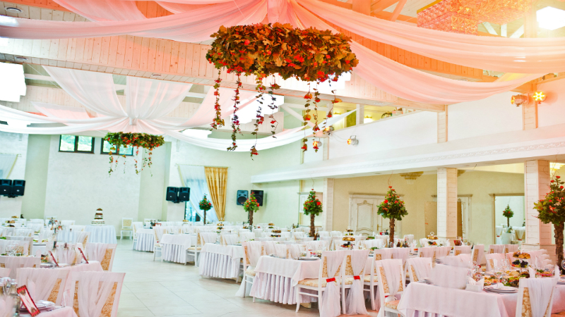 Why You Might Want To Secure A Beautiful Banquet Hall For Your Wedding