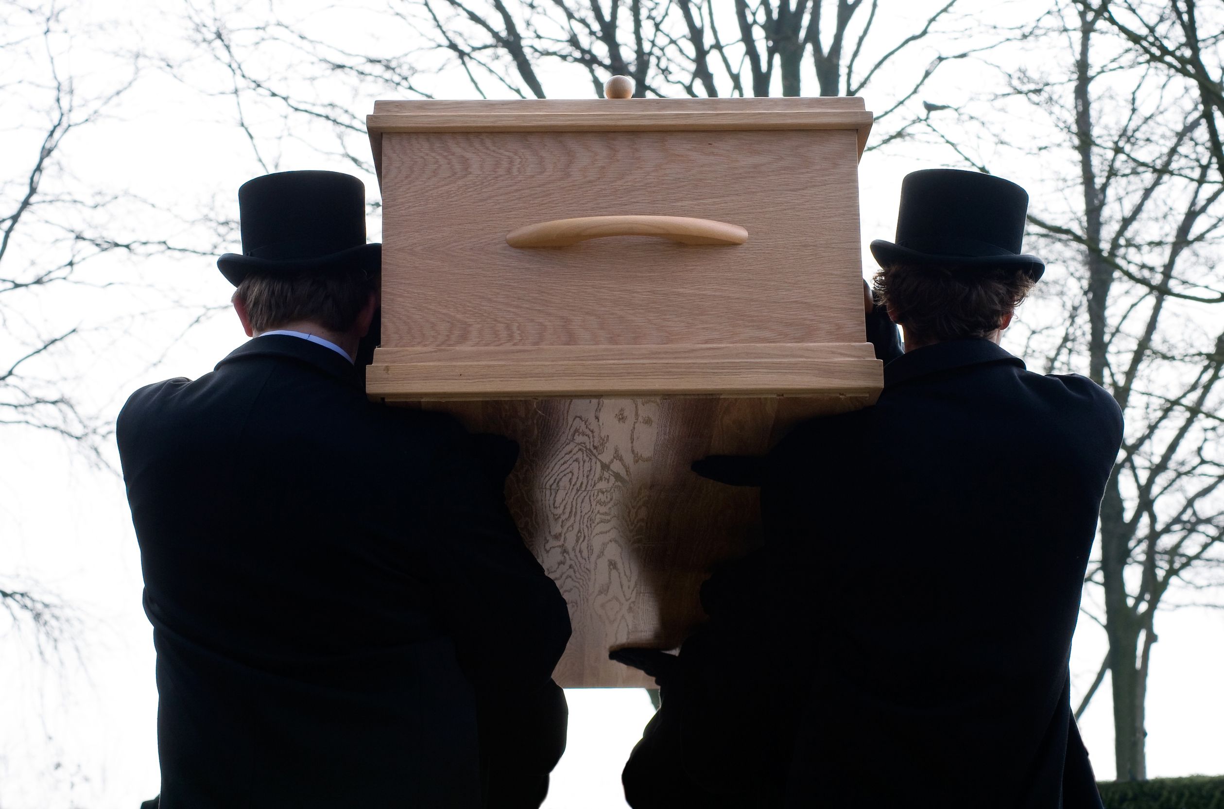 Hiring Professional Cremation Services to Secure a Dignified Funeral