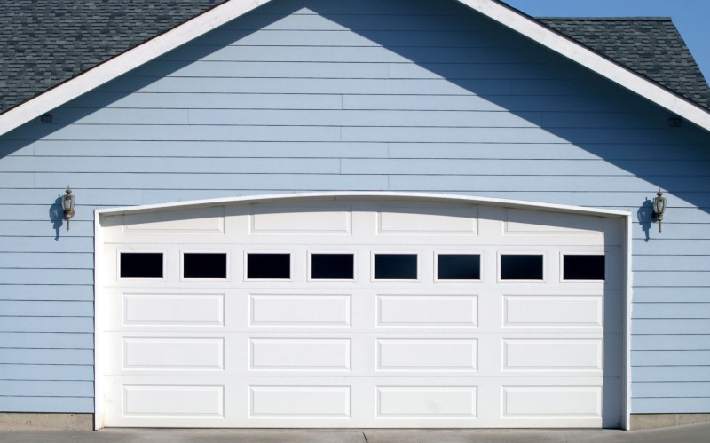 DIY vs Professional Siding Repair: Which is Better for Your Home in Norfolk, VA