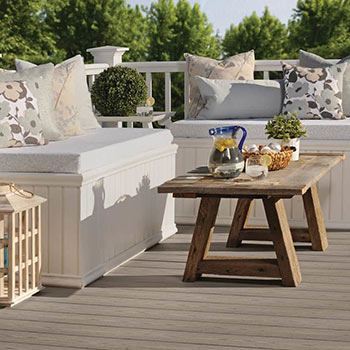 Seasonal Deck Maintenance Tips from Deck Companies Near Chicago